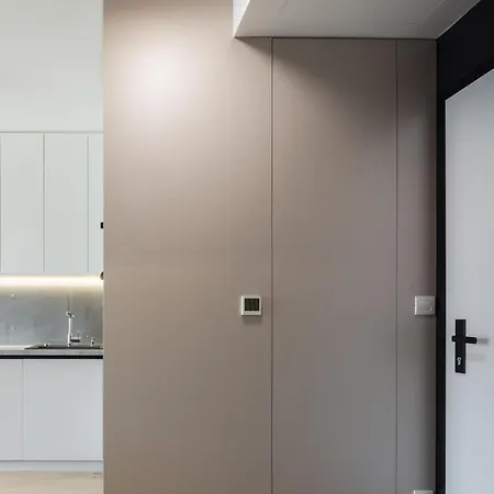 Zwirnovka-brand New With Free Parking